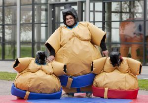 DÉGUISEMENT DE SUMO  EN LOCATION 